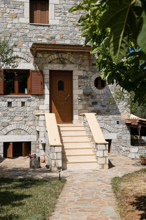 Chioureas Apartments Levktron Exterior photo